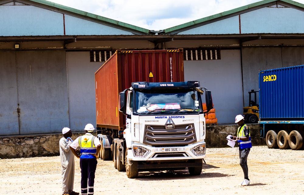 15-Tonne Trucks